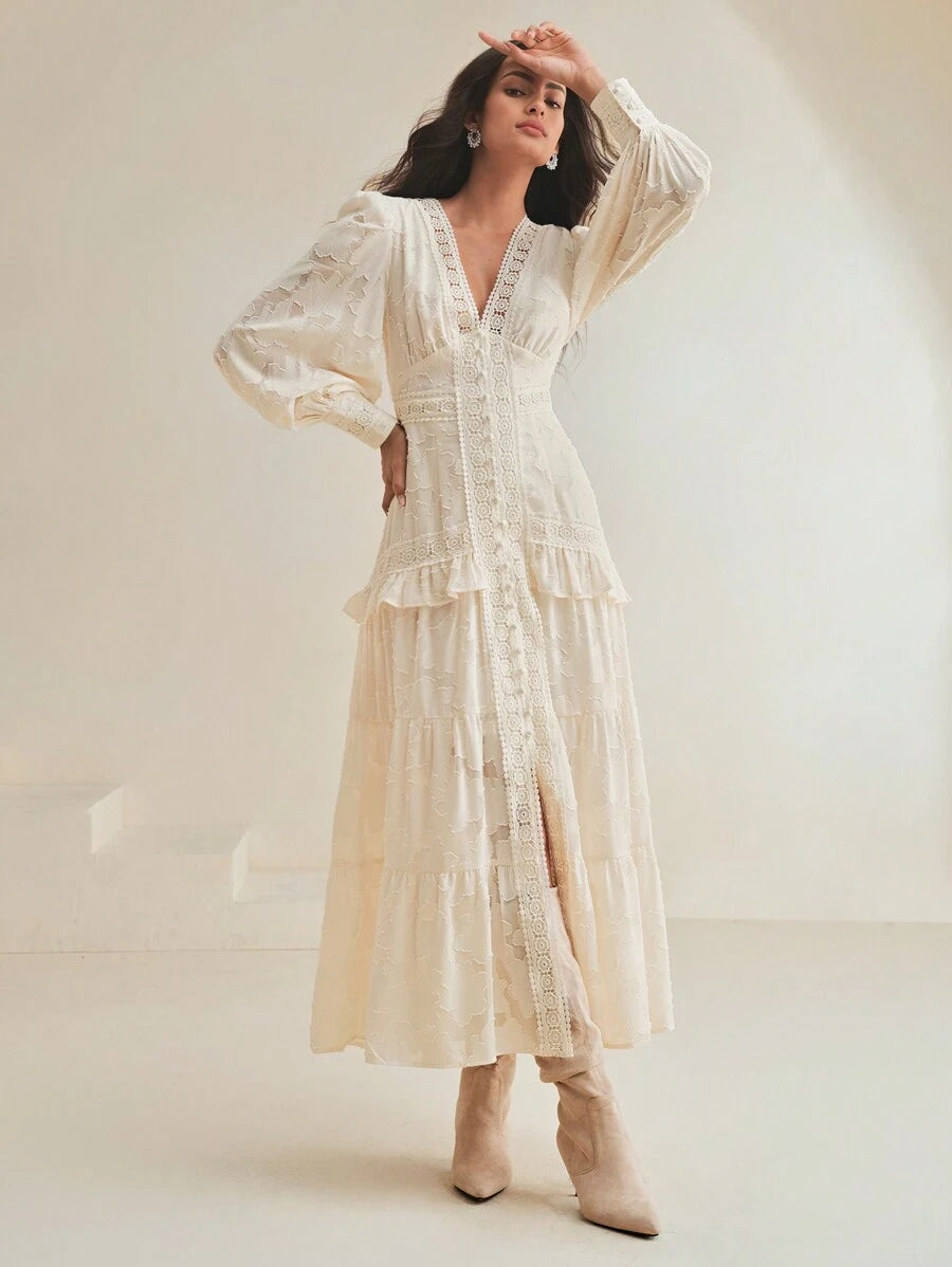 Vestido Longo Francês com Decote em V e Manga Bufante