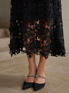 Vestido Longo com Acabamento em Renda