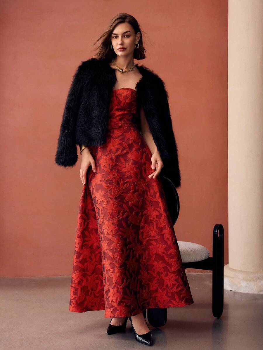 MOTF PREMIUM VESTIDO LONGO TOMARA QUE CAIA COM BAINHA GODÊ EM PADRÃO FLORAL BORDADO