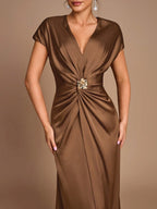 SHEIN Belle Vestido de Dama de Honra Evasê com Manga Curta Franzida, Fenda e Decote em A, na Cor Cáqui Elegante e Romântica