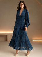 Vestido Longo Francês com Decote em V e Manga Bufante