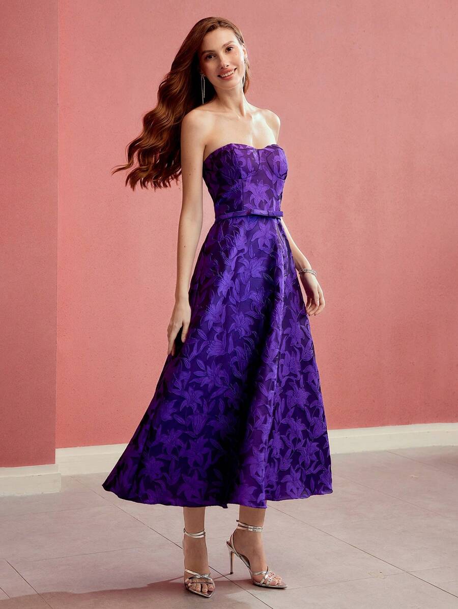 MOTF PREMIUM VESTIDO LONGO TOMARA QUE CAIA COM BAINHA GODÊ EM PADRÃO FLORAL BORDADO