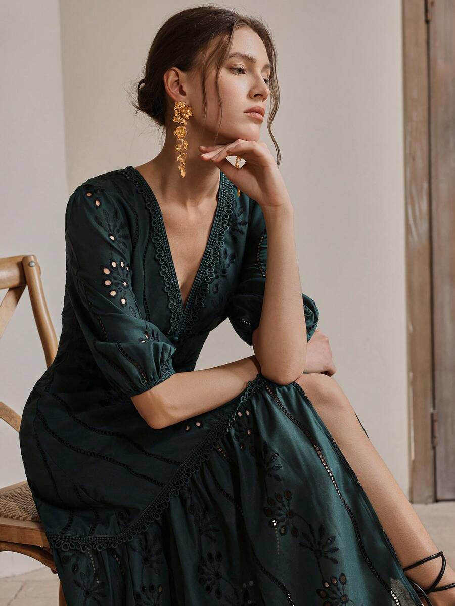 Anewsta Vestido Longo Elegante Bordado em Renda com Fenda e Decote em V, Perfeito para Férias, Ano Novo, Dia dos Namorados, Praia de Verão