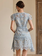 Anewsta Primavera, Férias, Festival Vestido Curto de Manga Curta com Gola Redonda, Floral, Recorte, Bordado, Renda Vazada, Elegante Verão Novidade para Mulheres