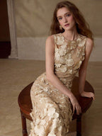 MOTF PREMIUM VESTIDO COM RECORTE ENVIESADO E APLICAÇÃO FLORAL