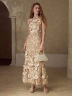 MOTF PREMIUM VESTIDO COM RECORTE ENVIESADO E APLICAÇÃO FLORAL