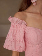 MOTF PREMIUM VESTIDO COM OMBROS DE FORA, BORDADO DE ILHÓS