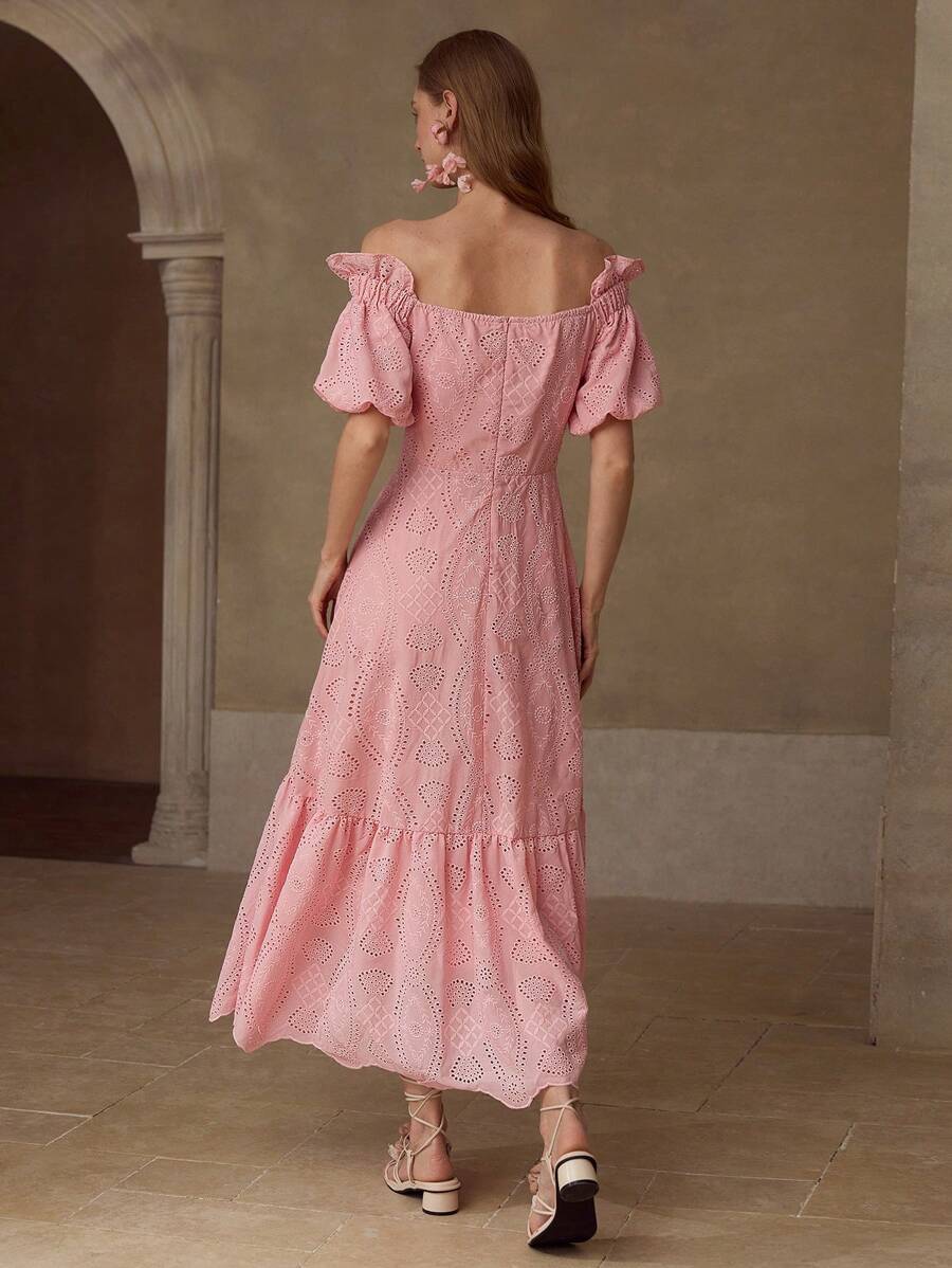 MOTF PREMIUM VESTIDO COM OMBROS DE FORA, BORDADO DE ILHÓS