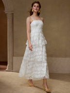 MOTF PREMIUM Vestido com Camadas Sobrepostas e Aplicações de Flores