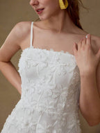 MOTF PREMIUM Vestido com Camadas Sobrepostas e Aplicações de Flores