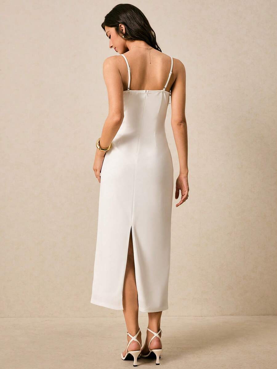Vestido Longo de Alças Finas com Bainha Lápis