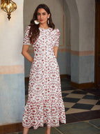 Vestido Longo Bordado com Cinto