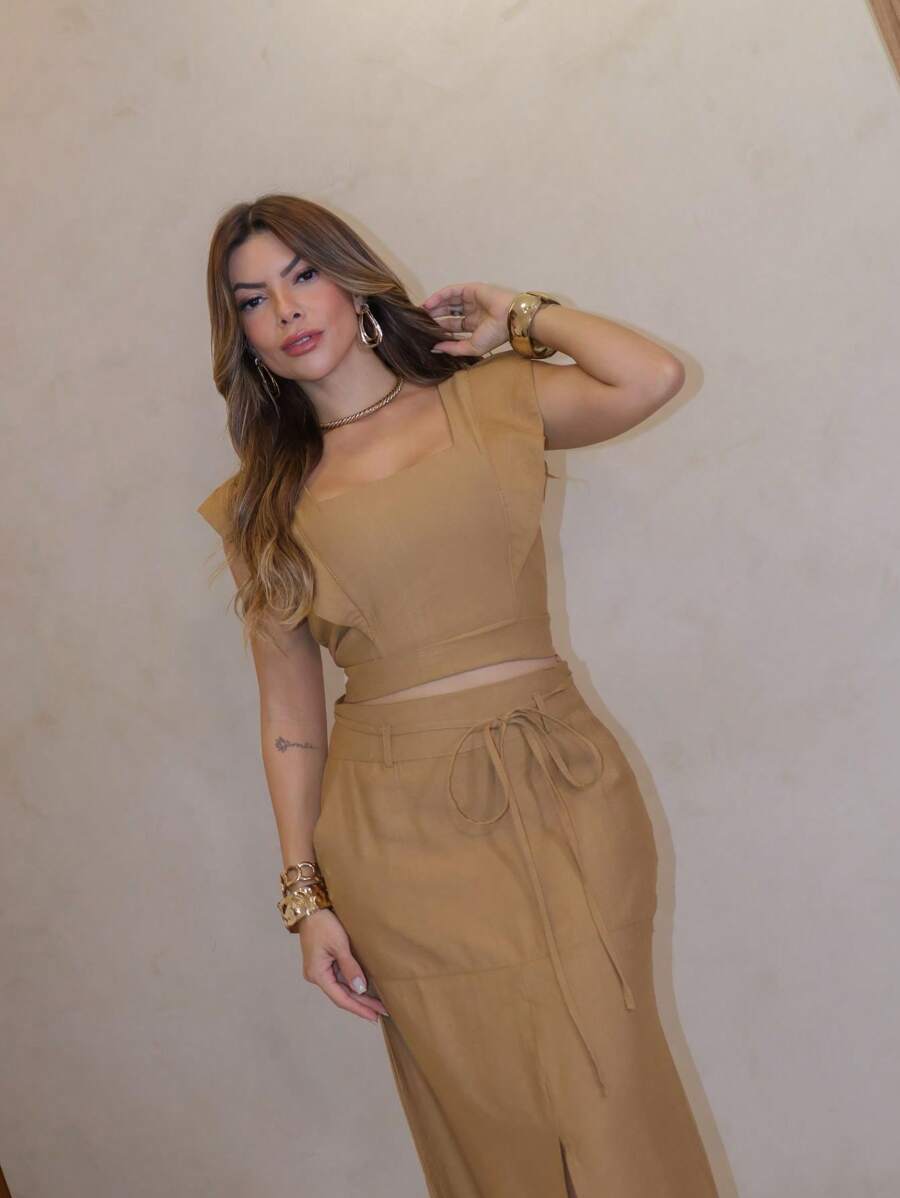 Conjunto  Cropped e Saia Alfaiataria Marrant