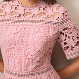 Anewsta Vestido Elegante Feminino de Gola Redonda, Manga Curta, Cintura Recortada com Renda Bordada