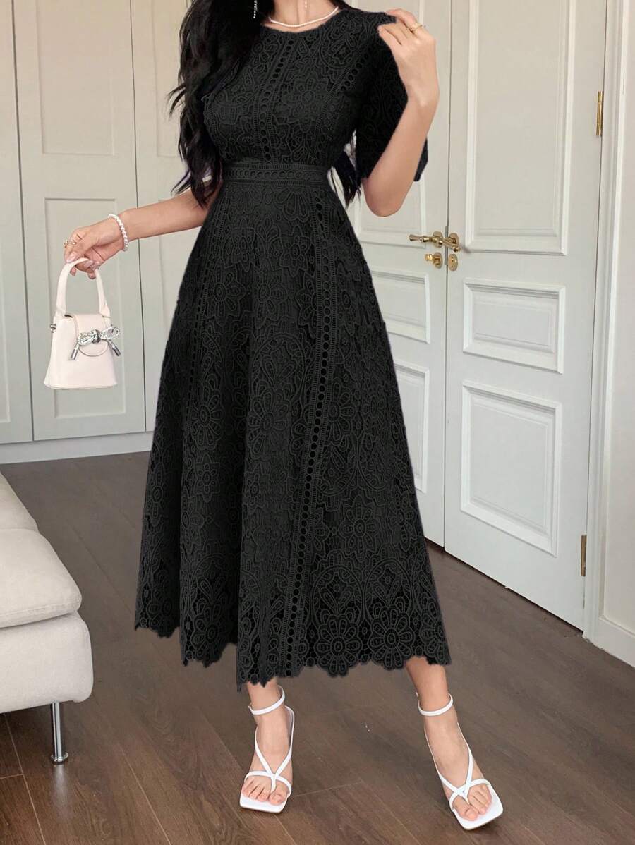 DAZY Vestido com Manga Curta e Detalhe em Renda Elegante, Vestido Mini Jovial e Refinado