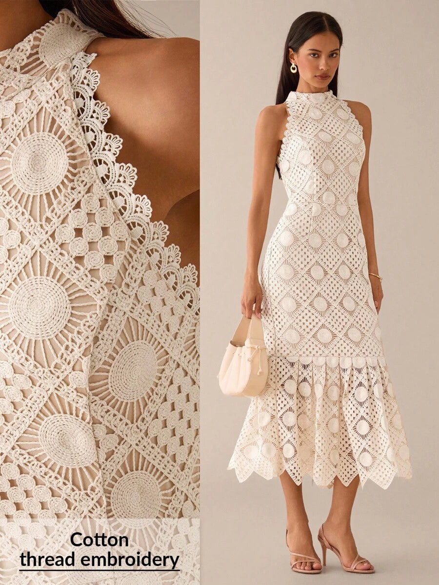 Vestido Midi Bodycon Sem Mangas com Estampa Floral