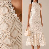 Vestido Midi Bodycon Sem Mangas com Estampa Floral