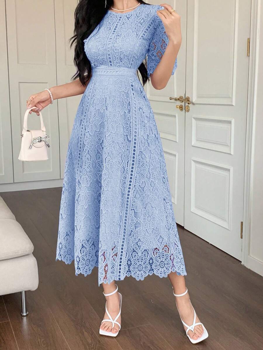 DAZY Vestido com Manga Curta e Detalhe em Renda Elegante, Vestido Mini Jovial e Refinado