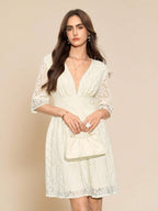 Amorya Vestido Branco Estilo A-Line Elegante Com Decote em V Bordado, Novo Estilo da Moda para Mulheres