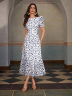 Vestido Longo Bordado com Cinto