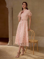 MOTF PREMIUM Vestido com Ajuste de Cintura, Colarinho Estampado, Mangas Bufantes, Bordado Floral, Comprimento Até a Altura da Panturrilha