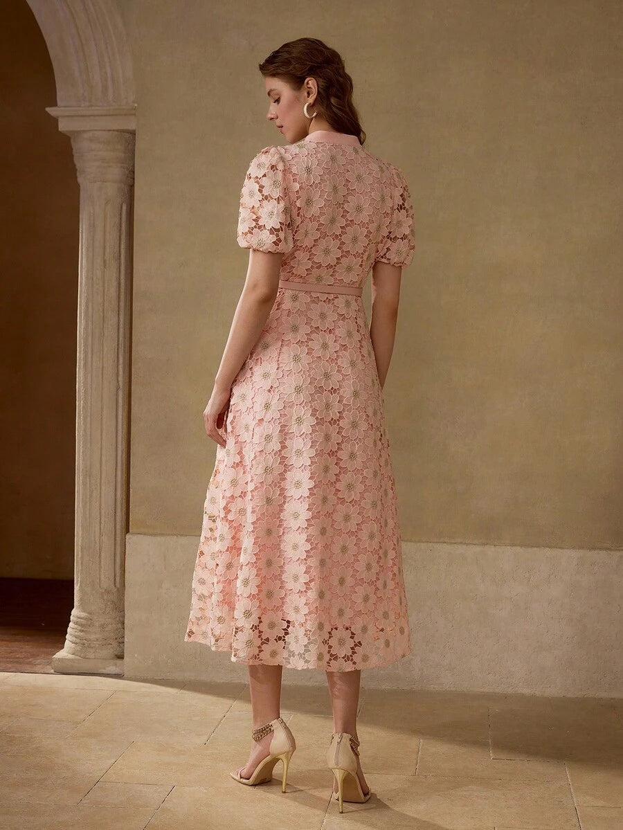 MOTF PREMIUM Vestido com Ajuste de Cintura, Colarinho Estampado, Mangas Bufantes, Bordado Floral, Comprimento Até a Altura da Panturrilha