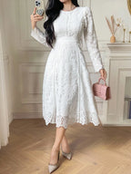 DAZY Vestido com Manga Curta e Detalhe em Renda Elegante, Vestido Mini Jovial e Refinado