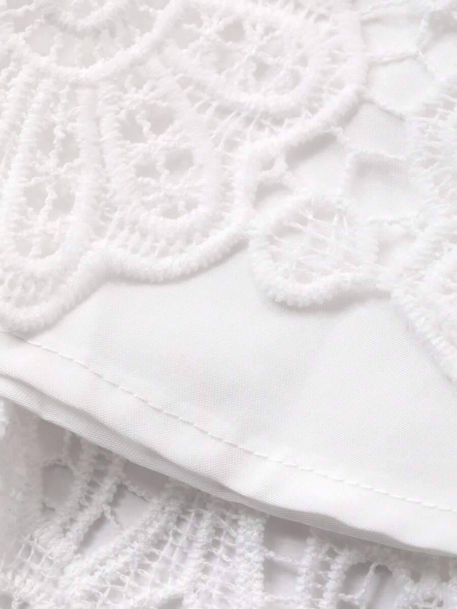 DAZY Vestido com Manga Curta e Detalhe em Renda Elegante, Vestido Mini Jovial e Refinado