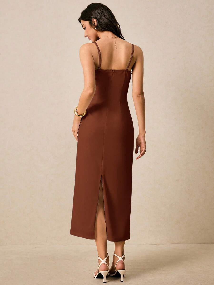 Vestido Longo de Alças Finas com Bainha Lápis