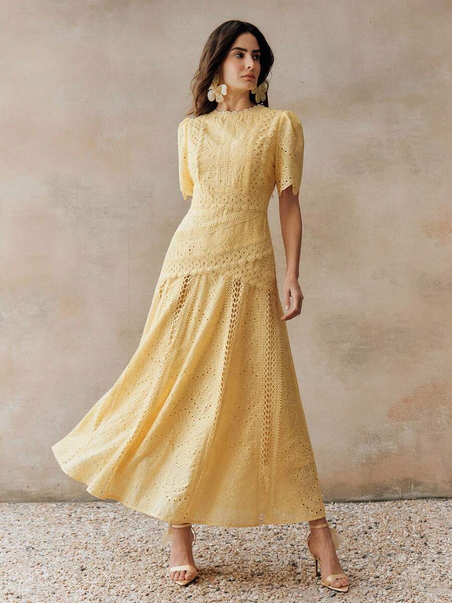 Vestido Longo com Manga Bufante e Laço na Cintura