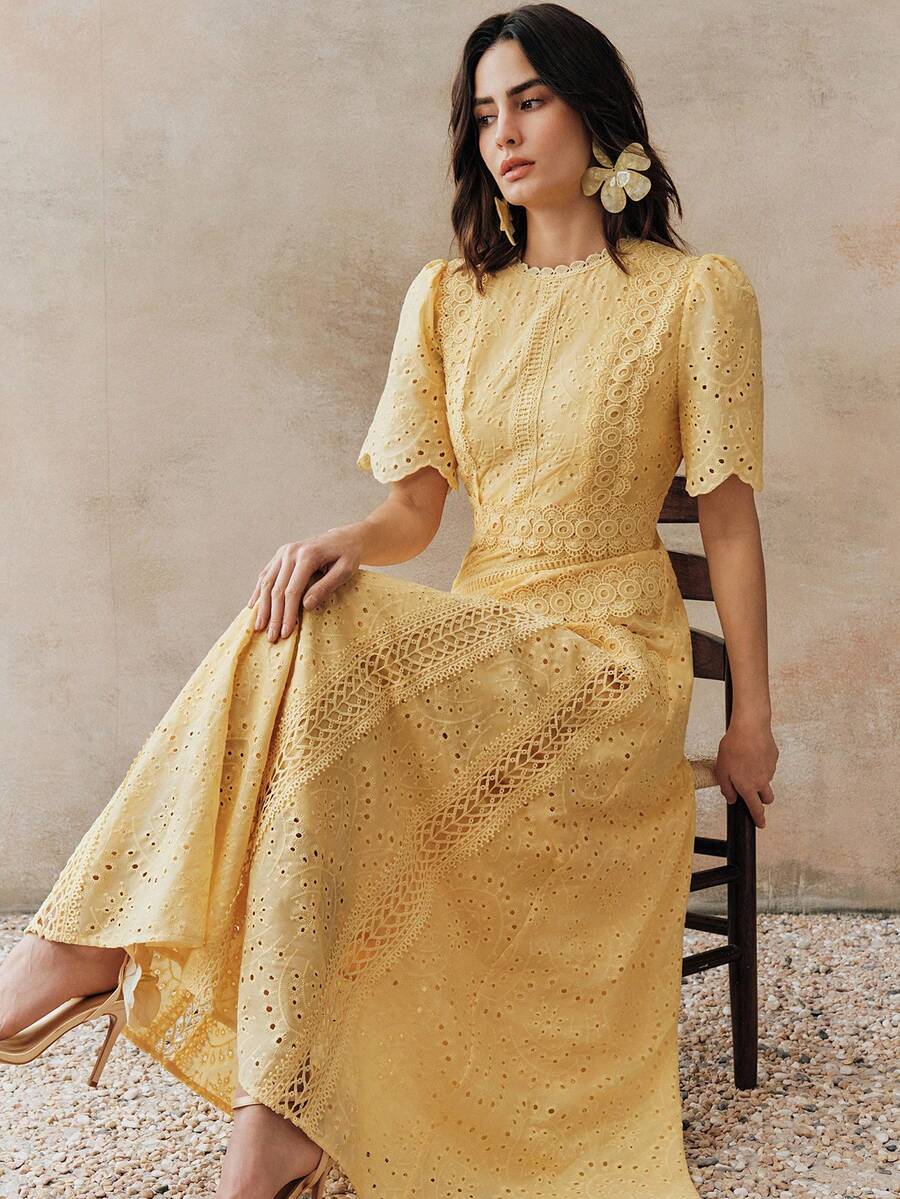 Vestido Longo com Manga Bufante e Laço na Cintura