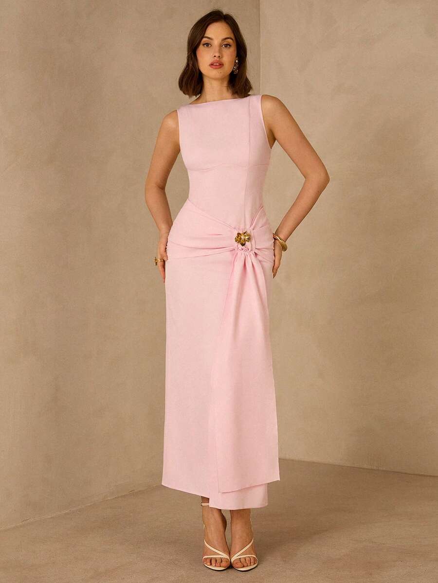 Vestido Longo Plissado Elegante