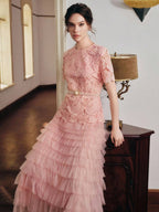 Vestido Longo de Renda com Recortes em Tule