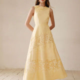 MOTF PREMIUM VESTIDO LONGO COM PATCHES DE RENDA GUIPURE FLORAL EM CONTRASTE
