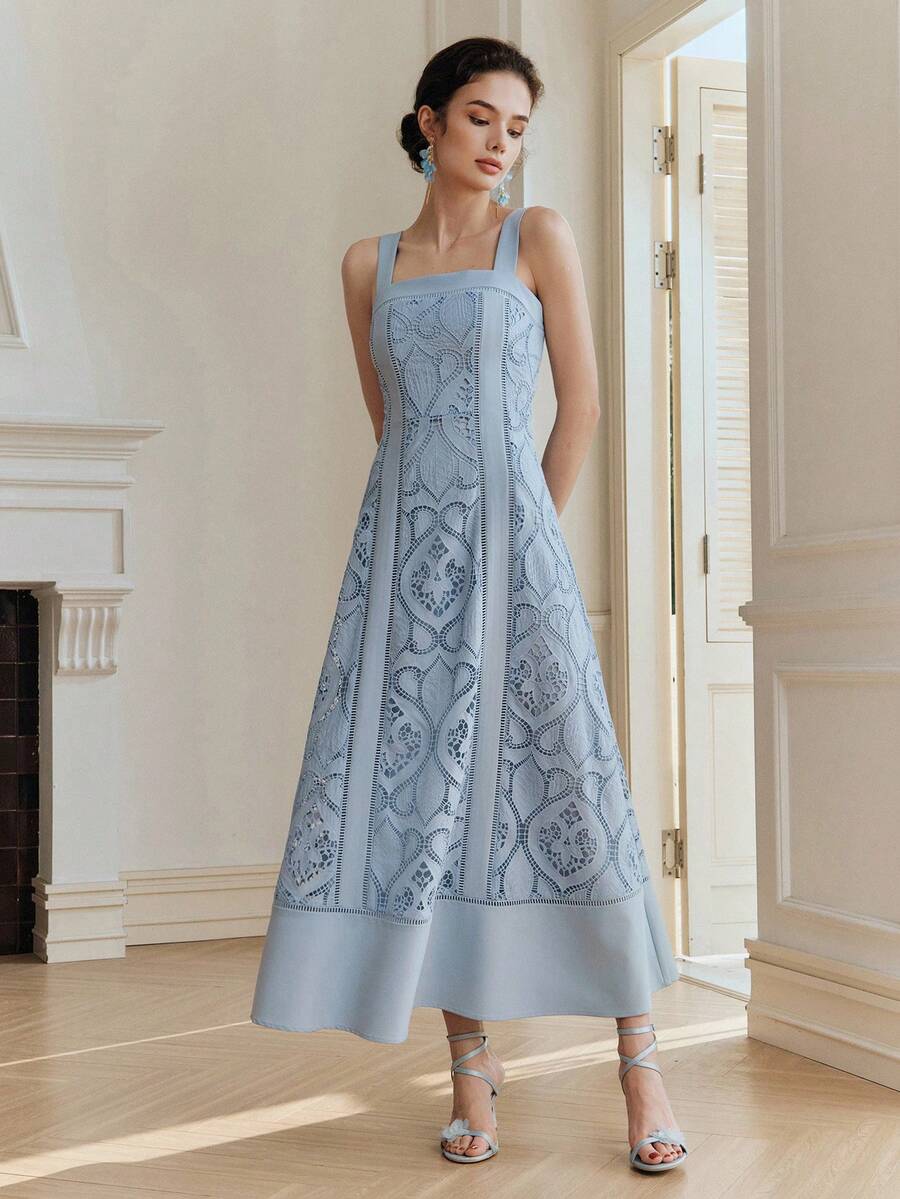 Vestido Regata Elegante com Renda Contrastante