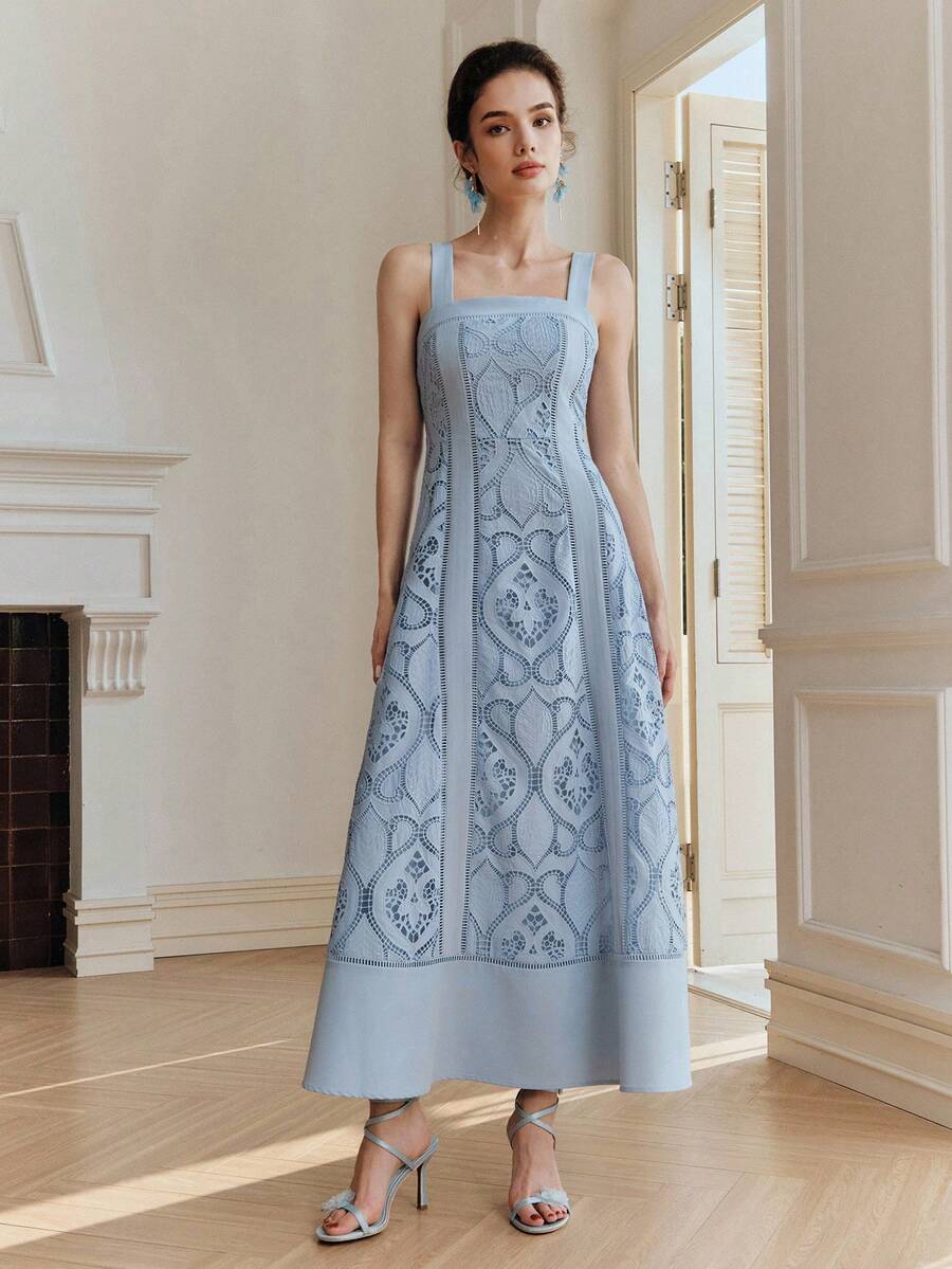 Vestido Regata Elegante com Renda Contrastante