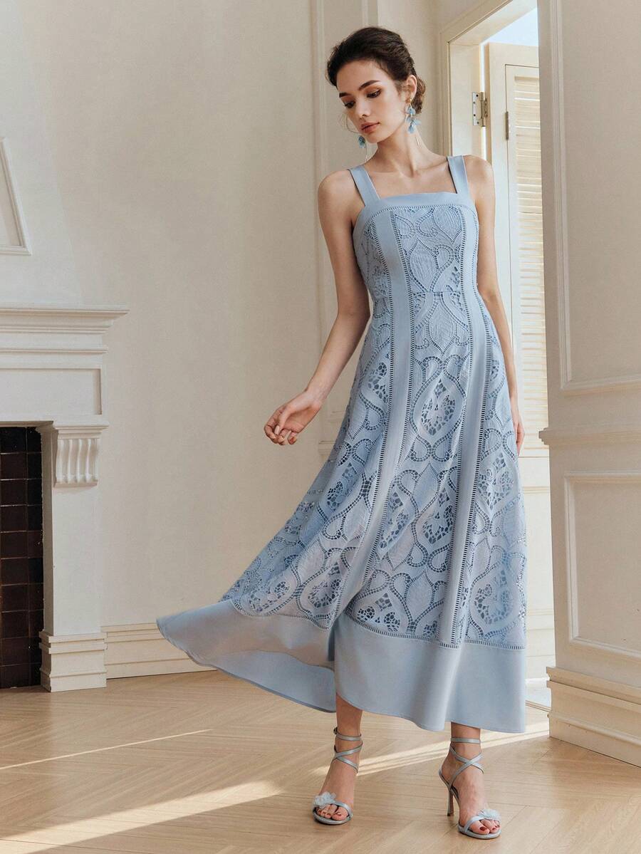 Vestido Regata Elegante com Renda Contrastante
