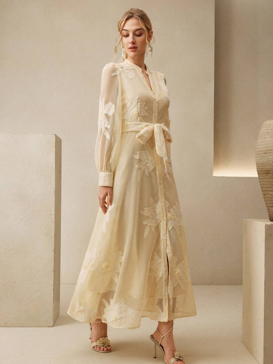 Vestido Midi com Mangas de Pétalas e Bordado Floral