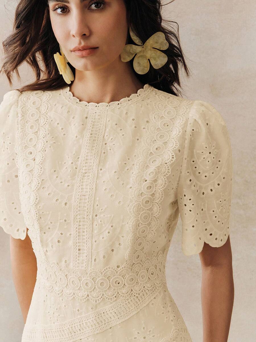 Vestido Longo com Manga Bufante e Laço na Cintura
