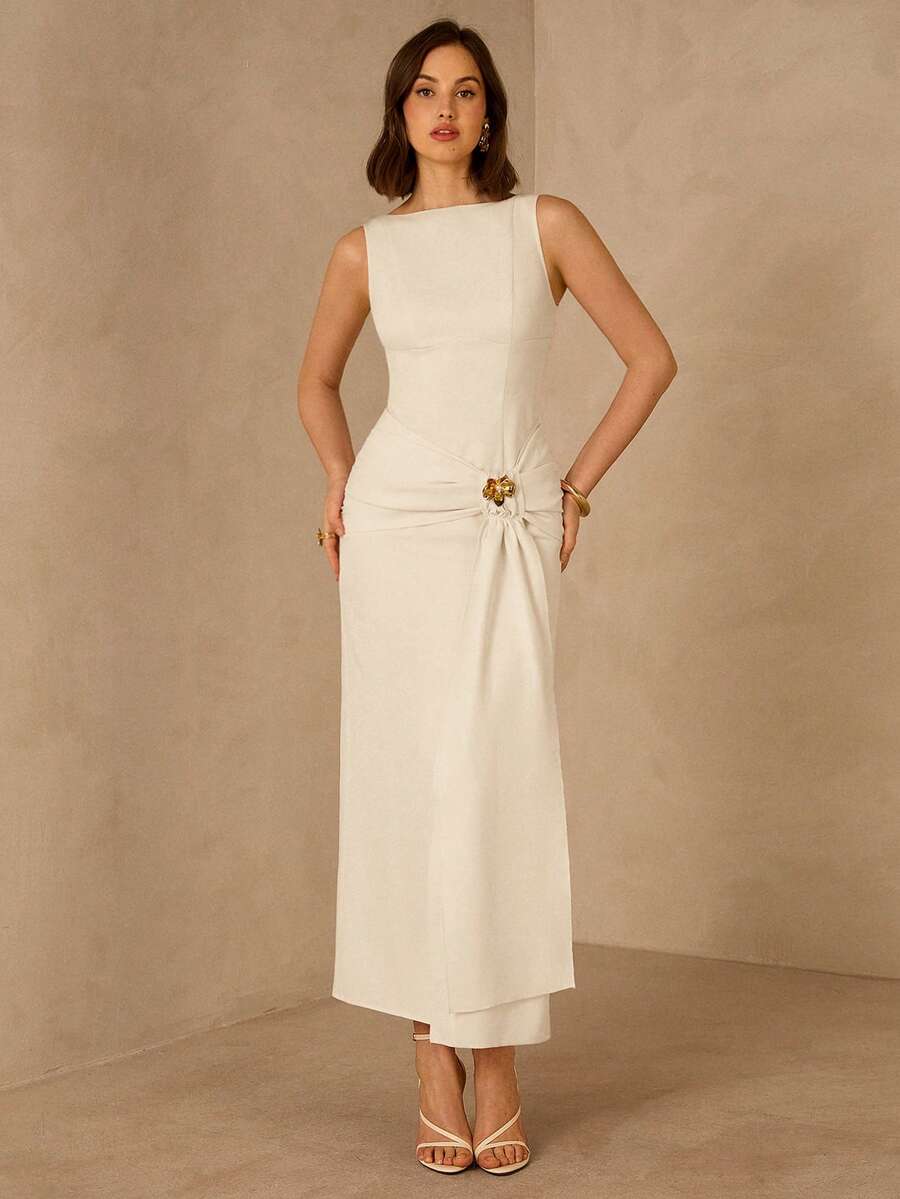Vestido Longo Plissado Elegante