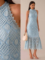 Vestido Midi Bodycon Sem Mangas com Estampa Floral