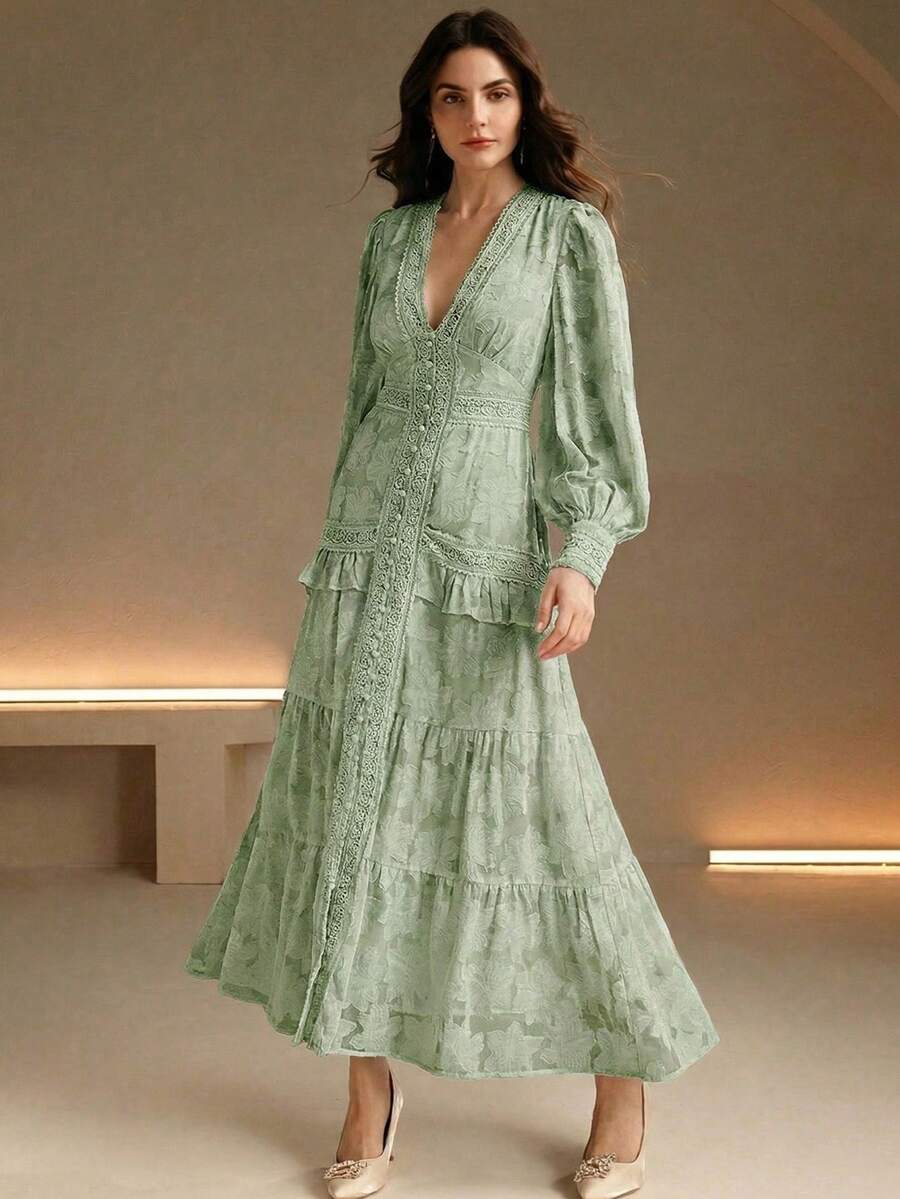 Vestido Longo Francês com Decote em V e Manga Bufante