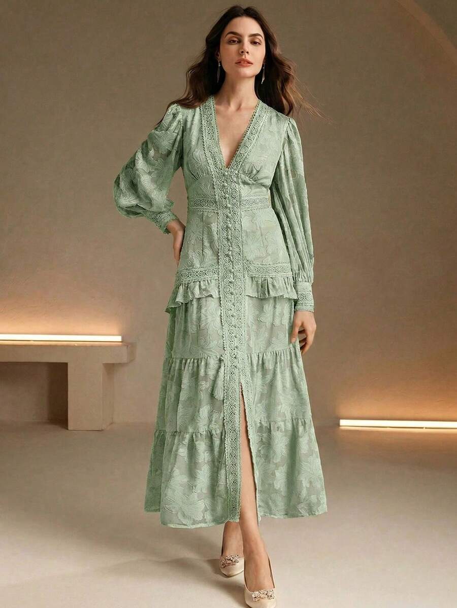 Vestido Longo Francês com Decote em V e Manga Bufante