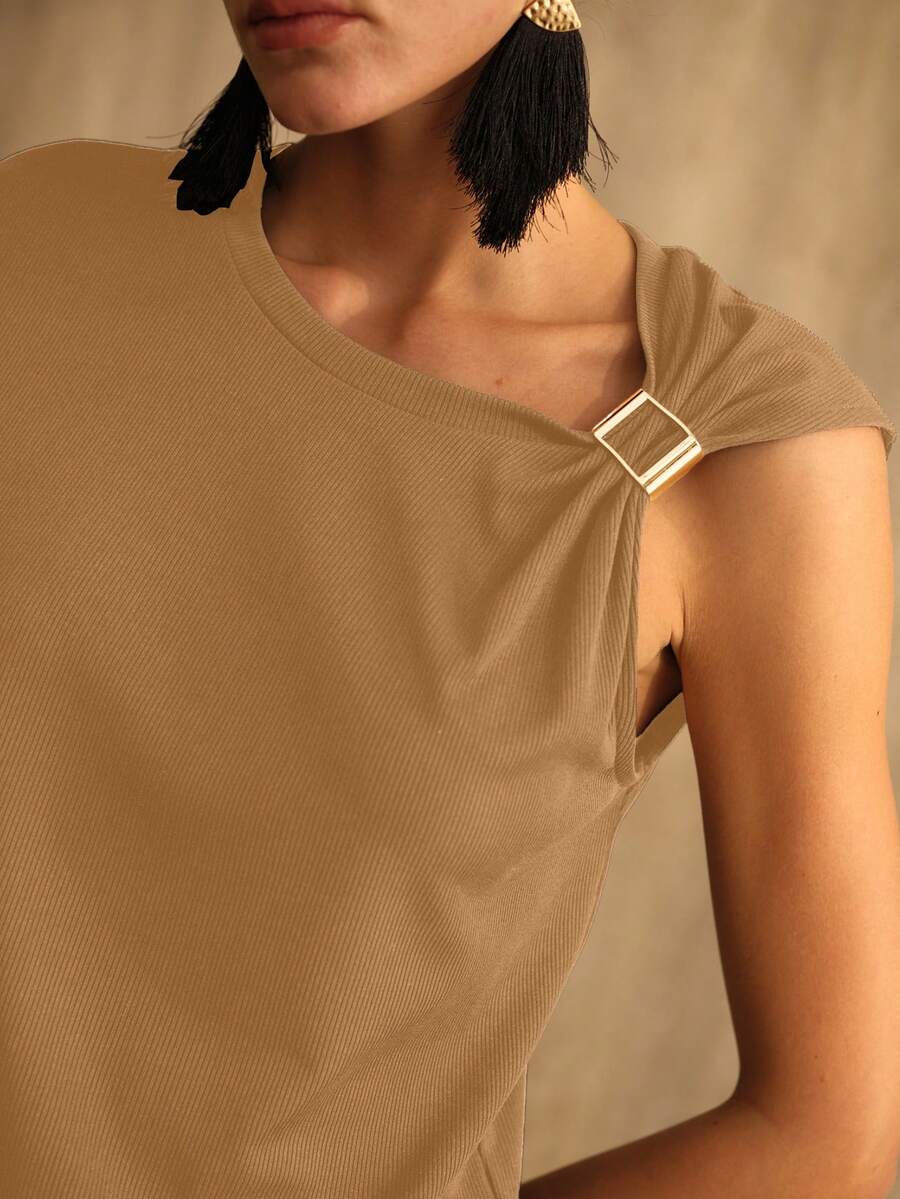 MOTF PREMIUM CAMISETA CROPPED DE MANGA CURTA COM DECOTE ASSIMÉTRICO, VERSÁTIL