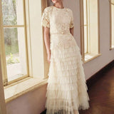 Vestido Longo de Renda com Recortes em Tule