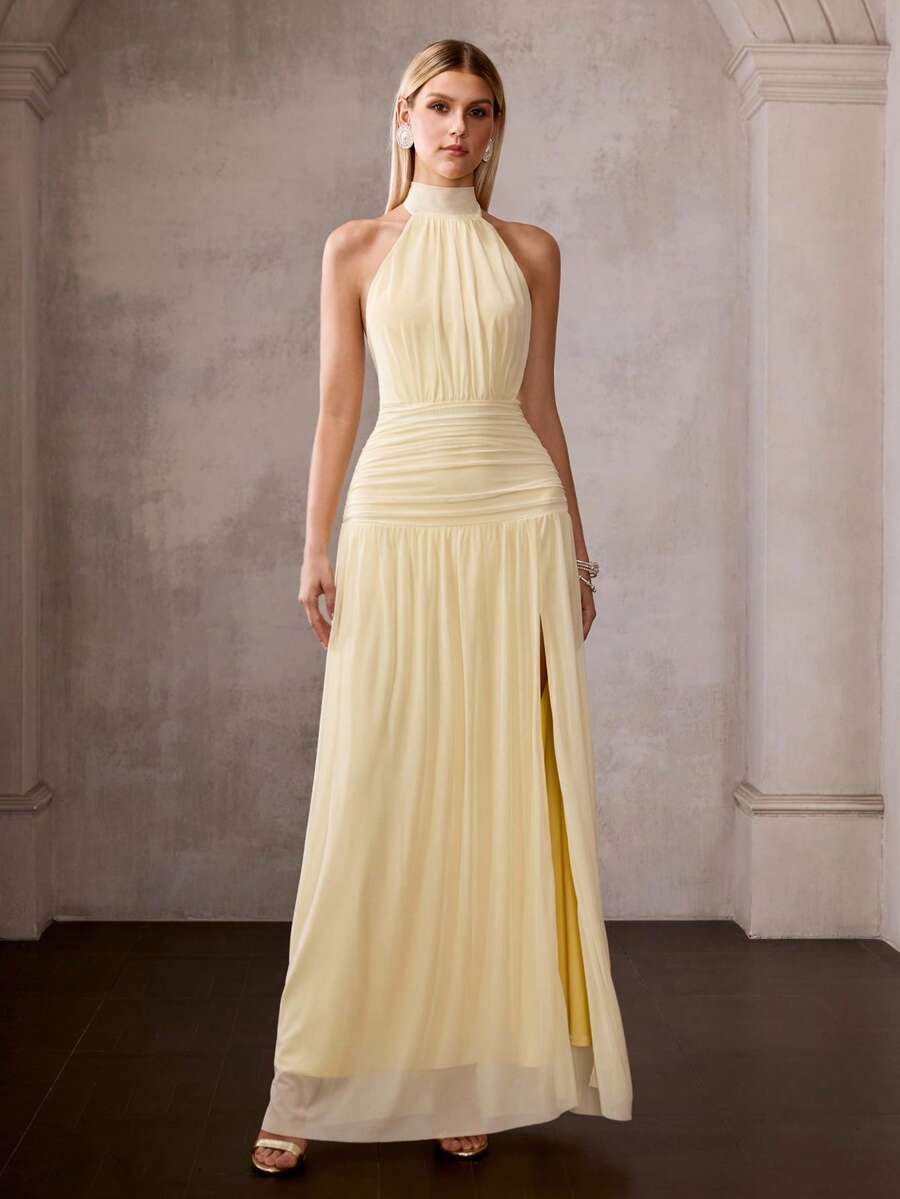 Vestido Longo Halter com Costas Abertas e Laço