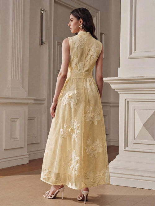 Anewsta Vestido Cheongsam Melhorado com Cintura Marcada, Gola Padre Amarela e Bordado de Renda para Mulheres, Primavera/Verão