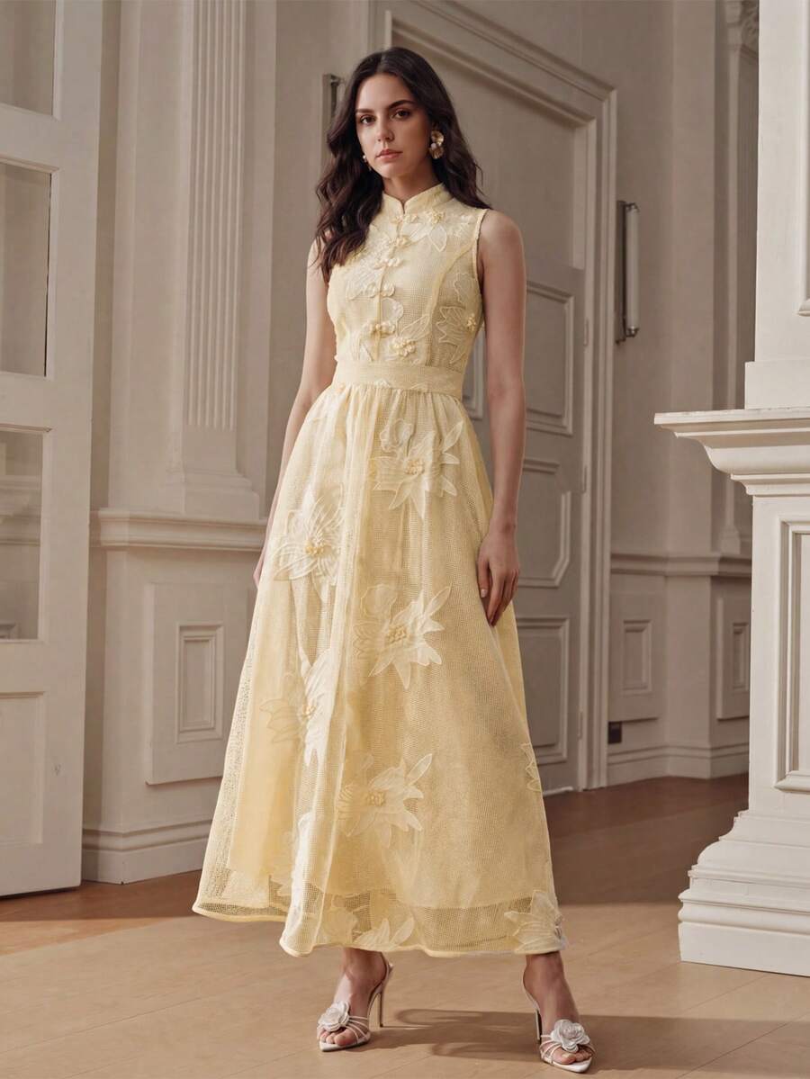 Anewsta Vestido Cheongsam Melhorado com Cintura Marcada, Gola Padre Amarela e Bordado de Renda para Mulheres, Primavera/Verão