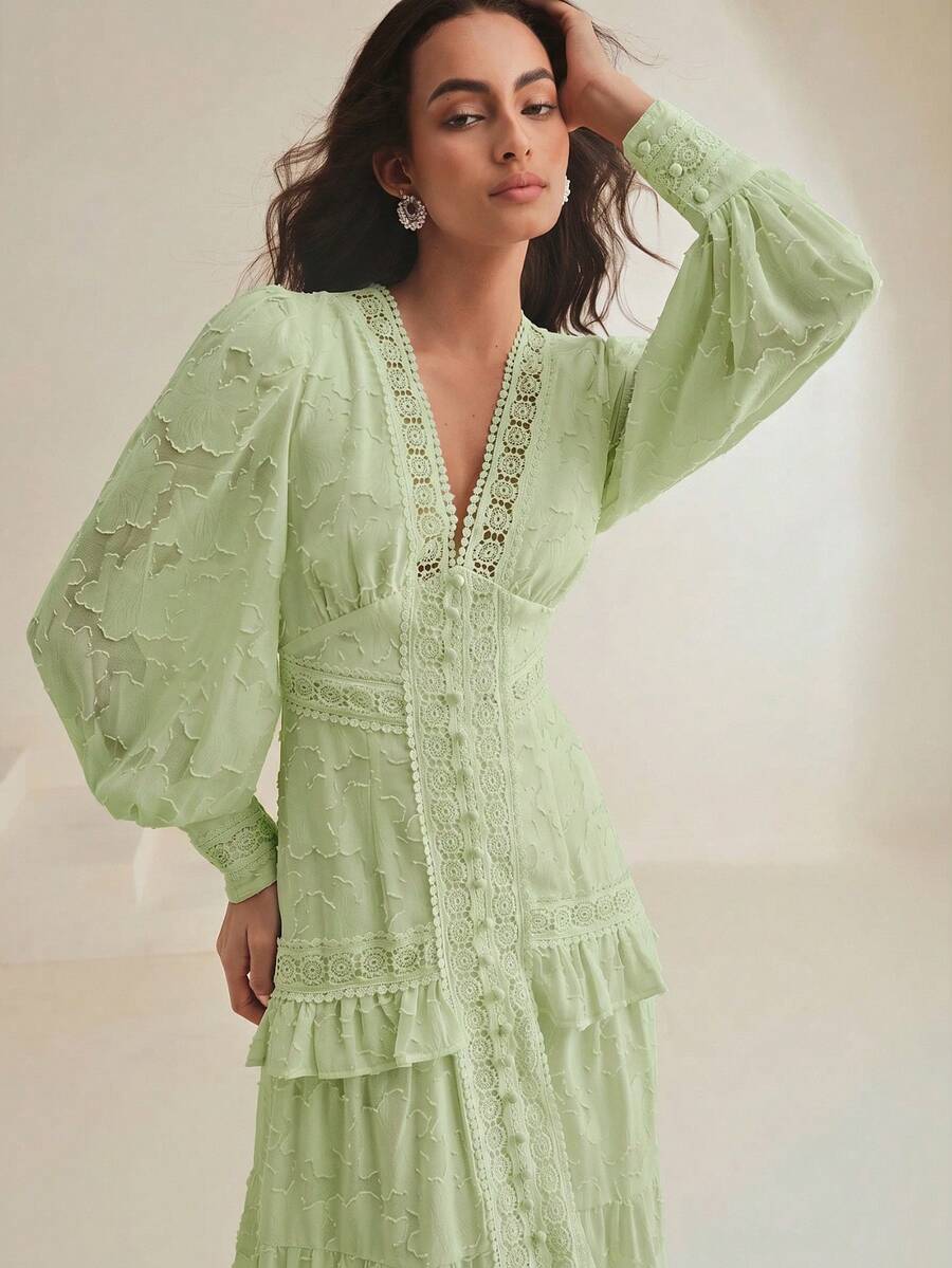 Vestido Longo Francês com Decote em V e Manga Bufante